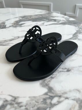 NWT - Tory Burch Miller Sandals 90582 - Perfect Black✨